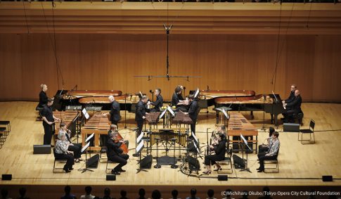 コリン・カリー・グループ ライヒ《18人の音楽家のための音楽》